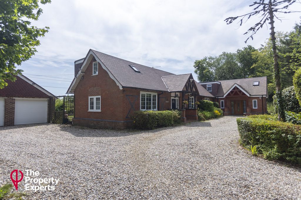 Property photo 3 of 34