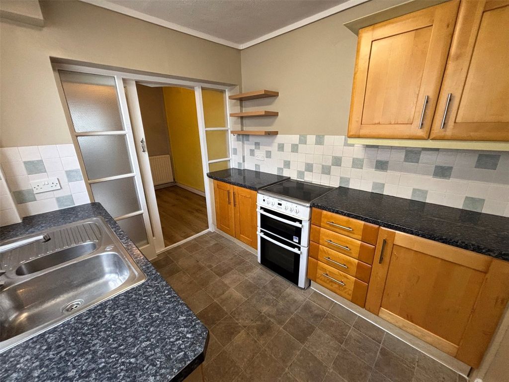 Property photo 3 of 15 Picture No. 10