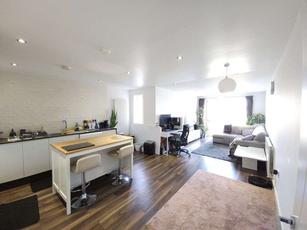 Property photo 1 of 9 Presented By Nicoleta At Ewemove Bexleyheath And D