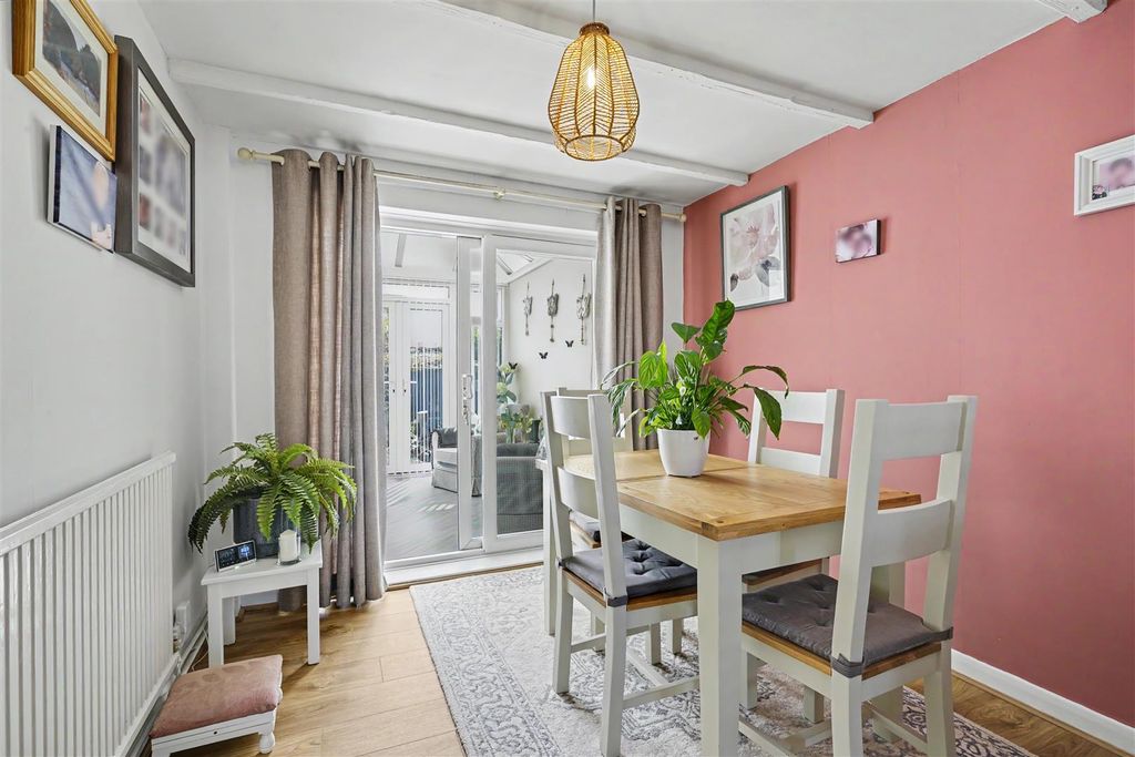 Property photo 3 of 21 Dining Room