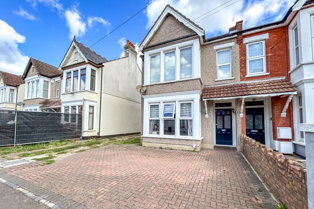 Property photo 1 of 17 Front