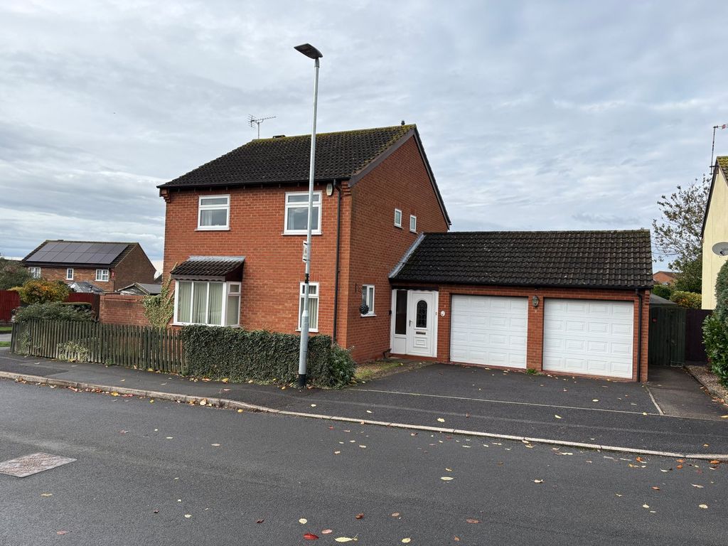 Property photo 1 of 16