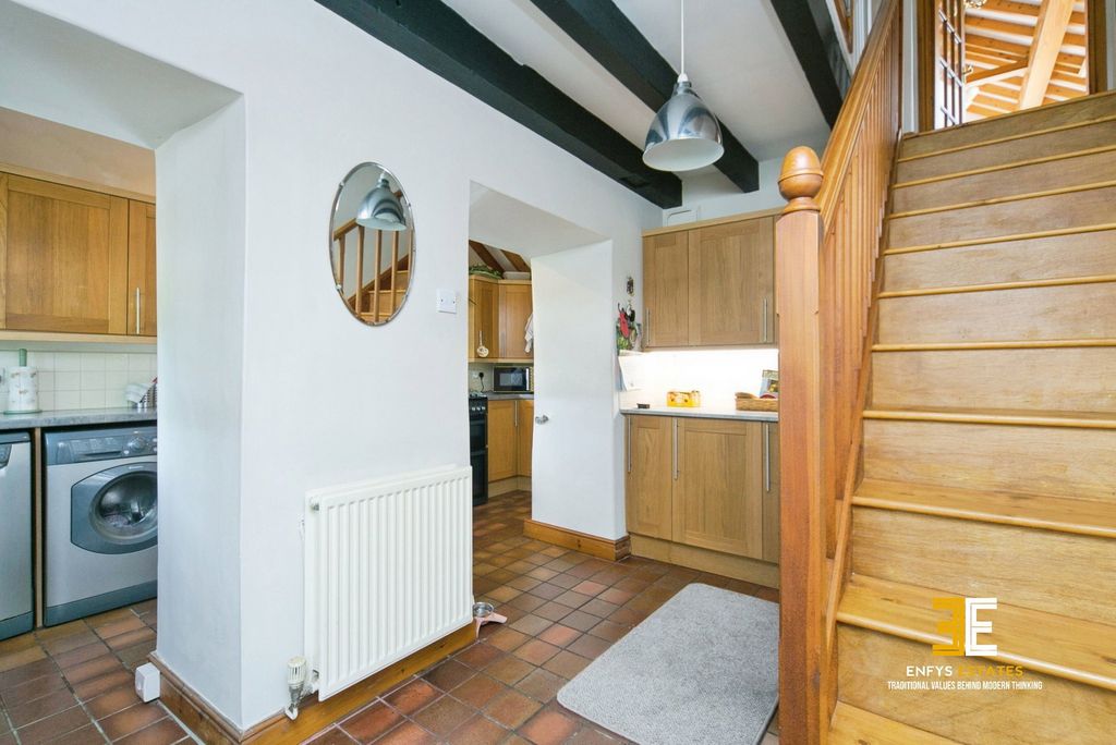 Property photo 3 of 22