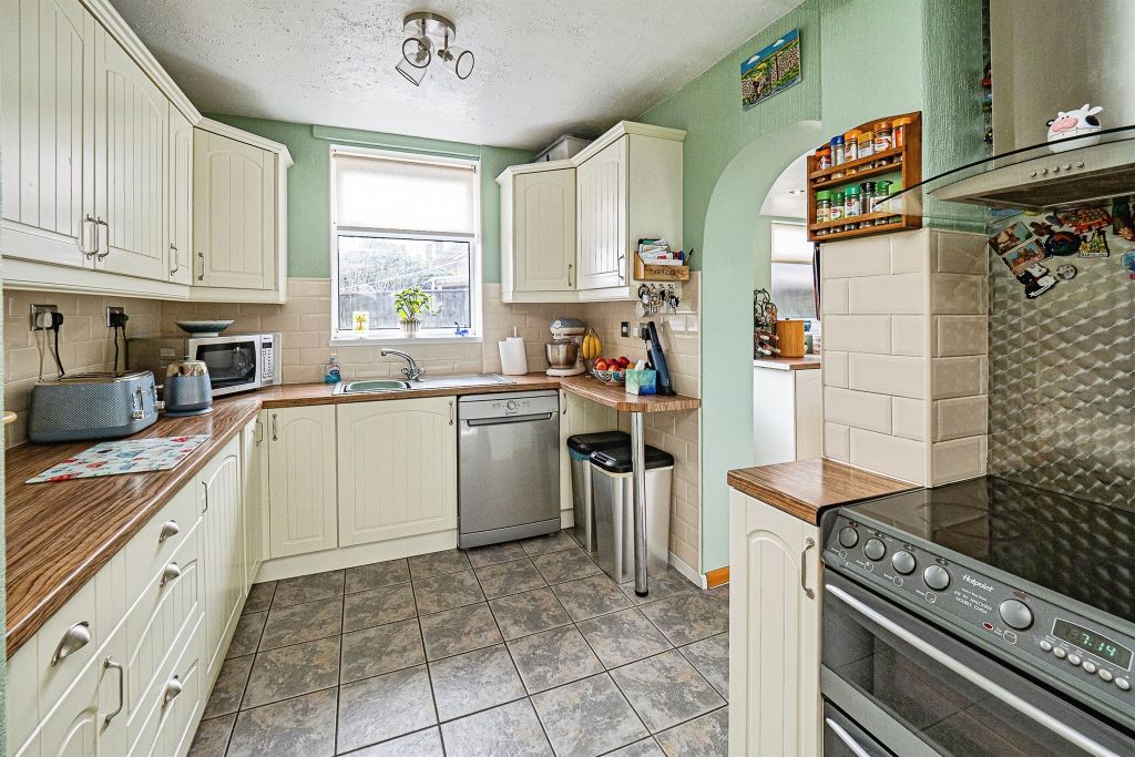 Property photo 3 of 15