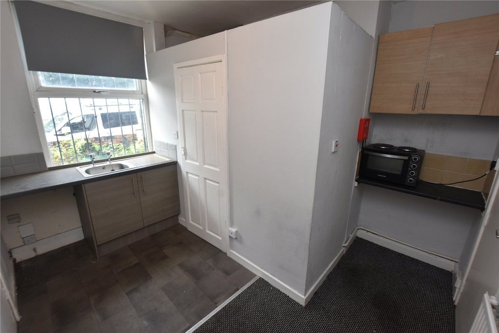 Property photo 2 of 14 Picture No. 06