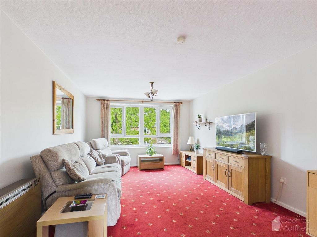 Property photo 2 of 7