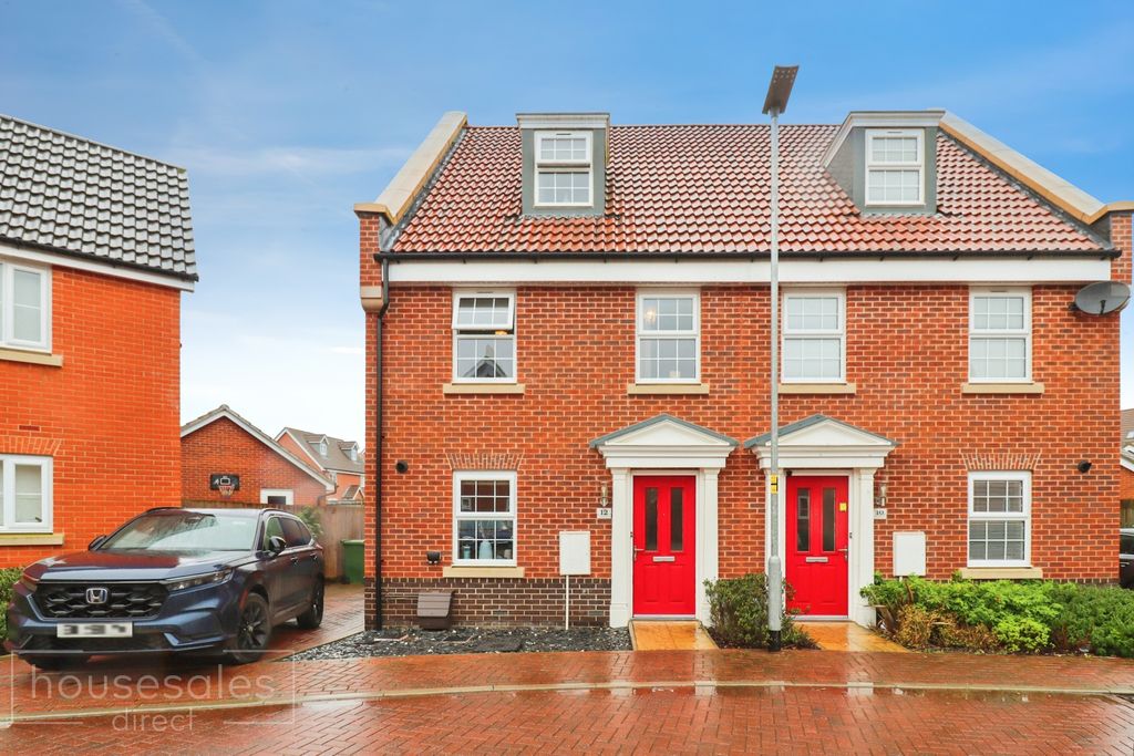 Property photo 1 of 11