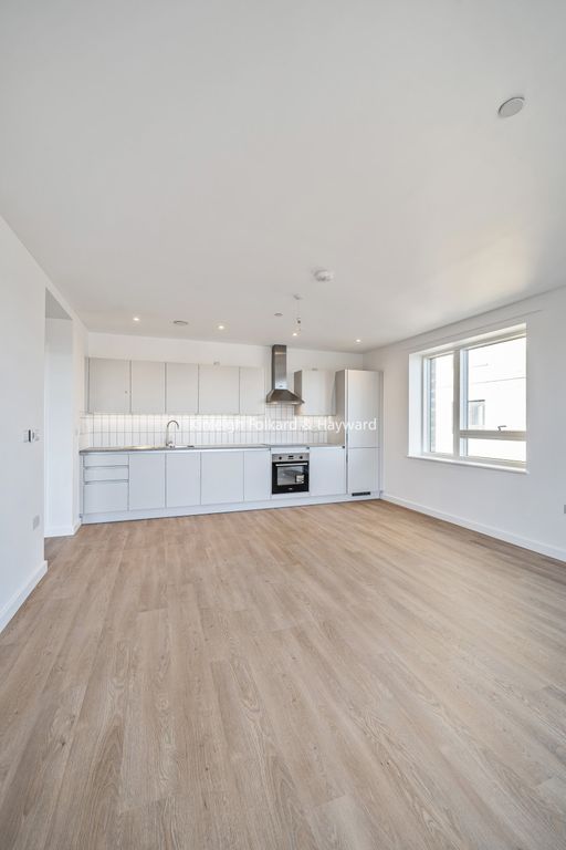 Property photo 2 of 21 9B9267Db-B194-46A2-A