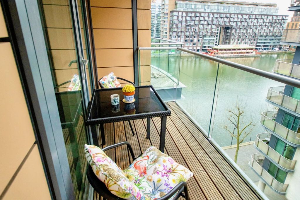 Property photo 2 of 30