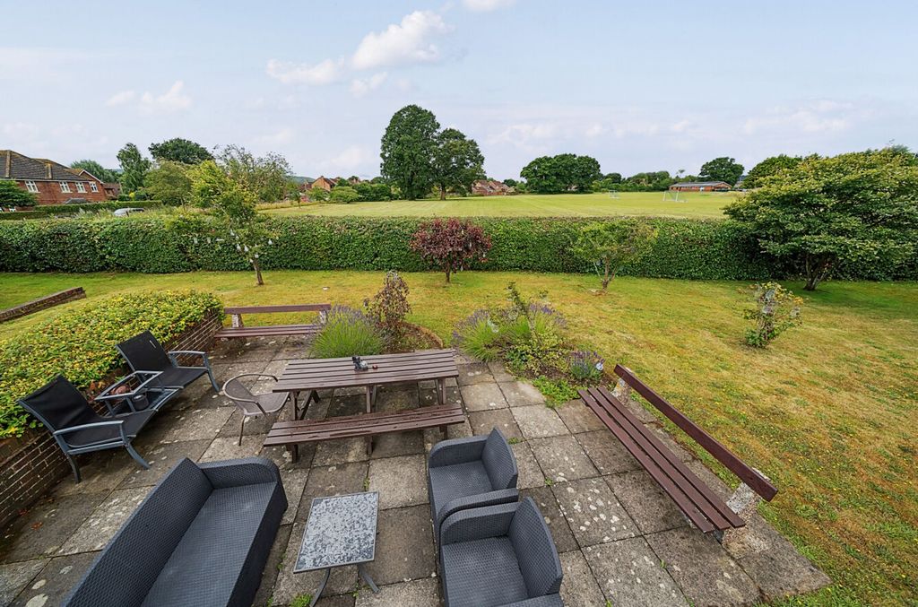 Additional image 10 of 1 bed flat for saleMoggs Mead, Petersfield GU31