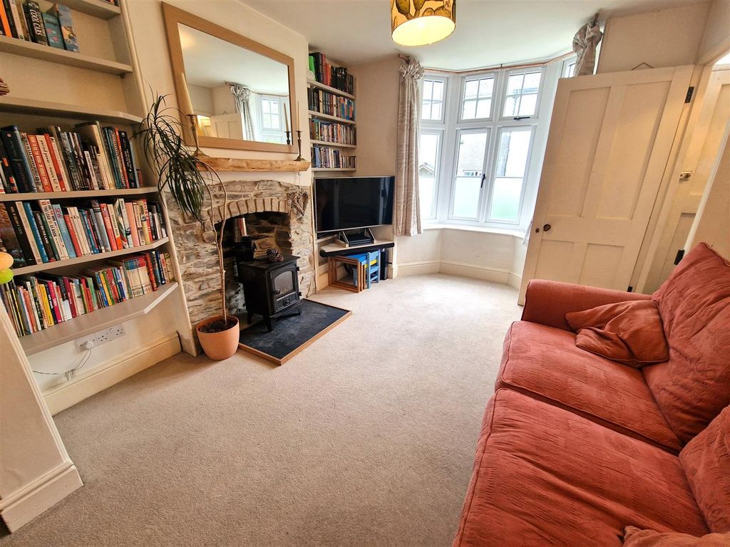 Property photo 2 of 20 Sitting Room.Jpg