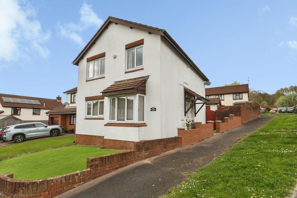 Property photo 1 of 19 Pbox-Img.Jpg