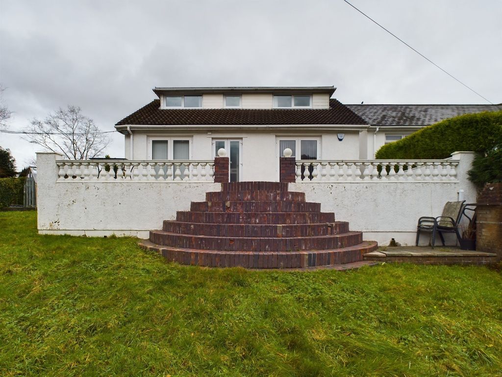 Property photo 1 of 39