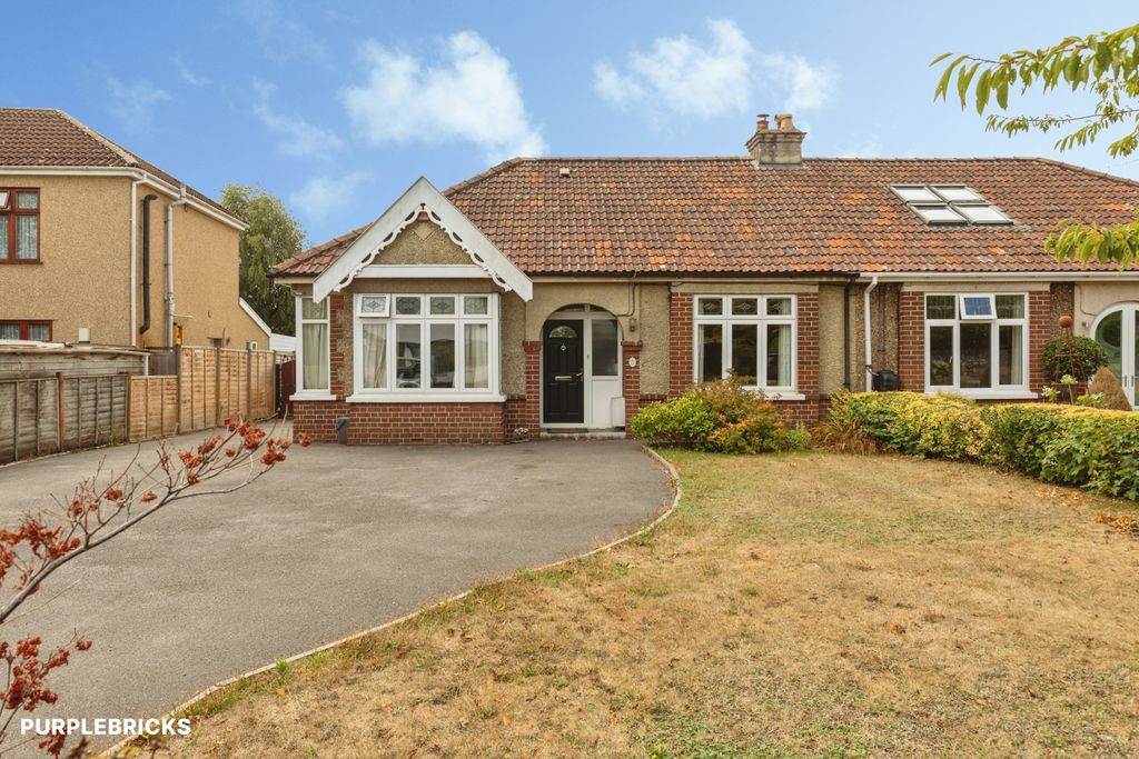 Property photo 2 of 27