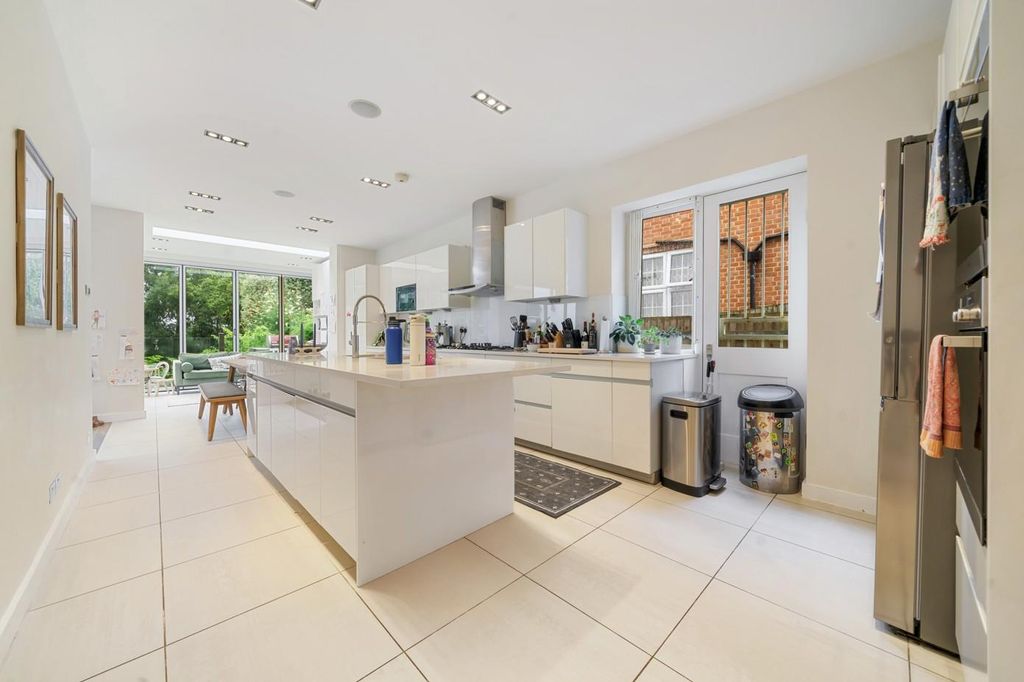 Property photo 3 of 16 3.Jpg