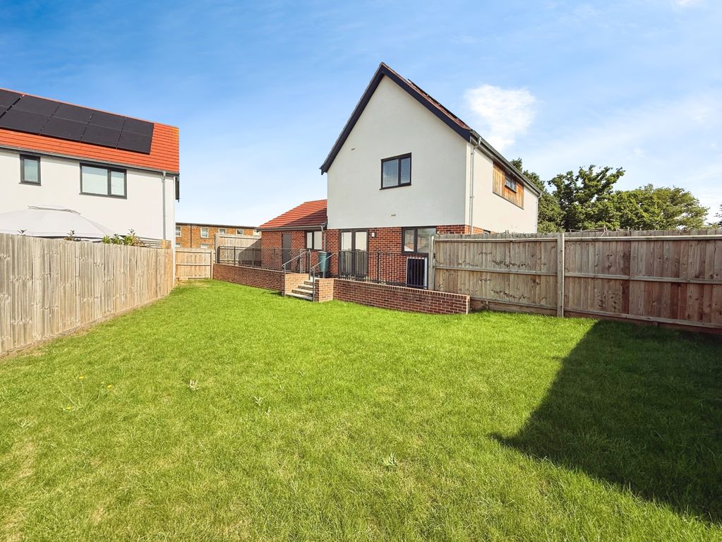 Property photo 1 of 13 External