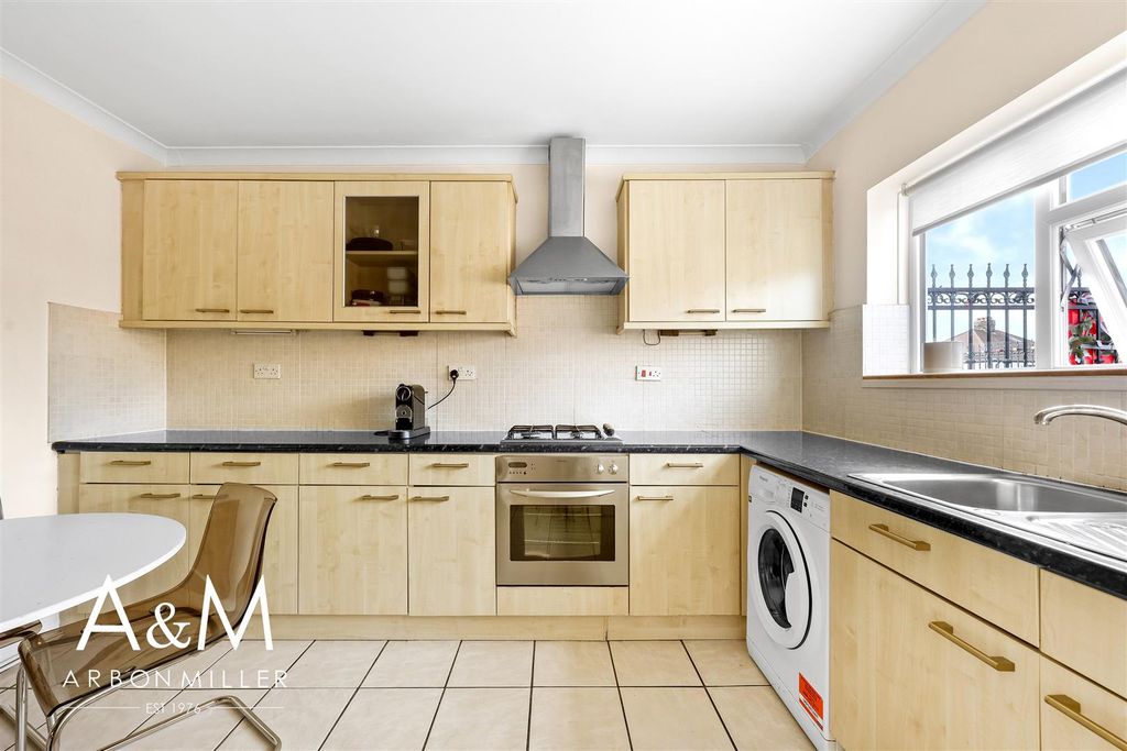 Property photo 2 of 23 4D4A7256.Jpg