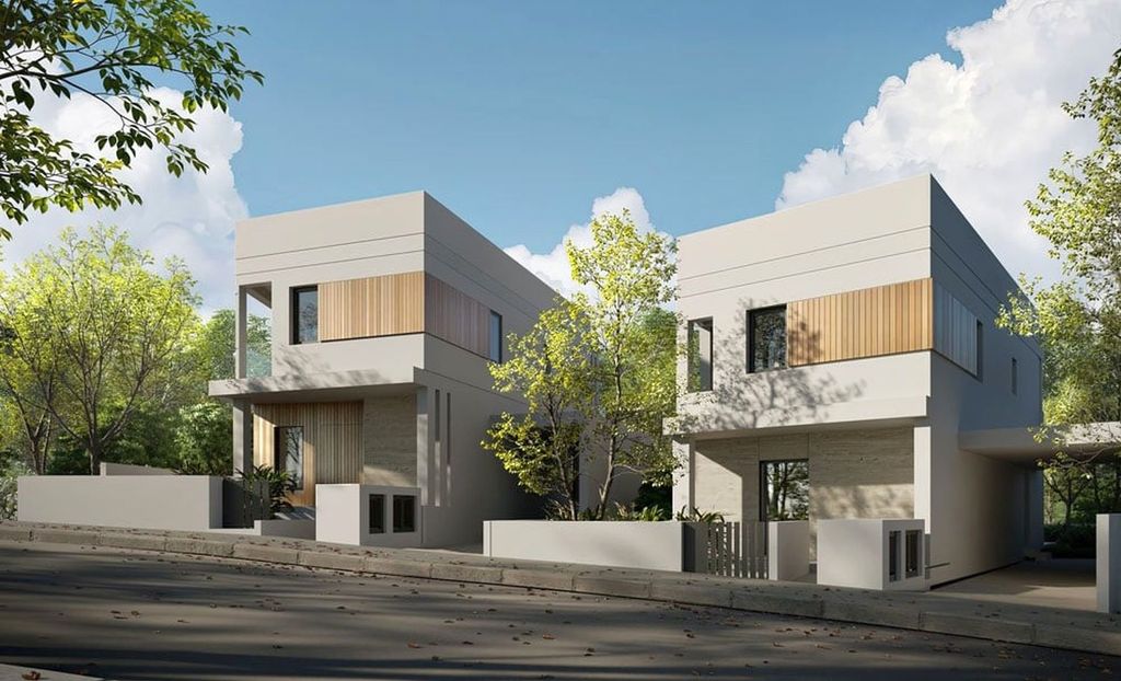 Property photo 1 of 4