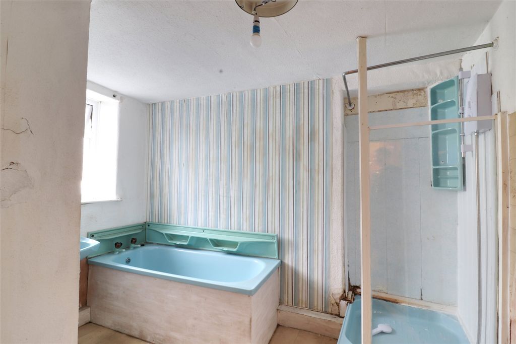 Property photo 3 of 15 3 - Picture No. 02