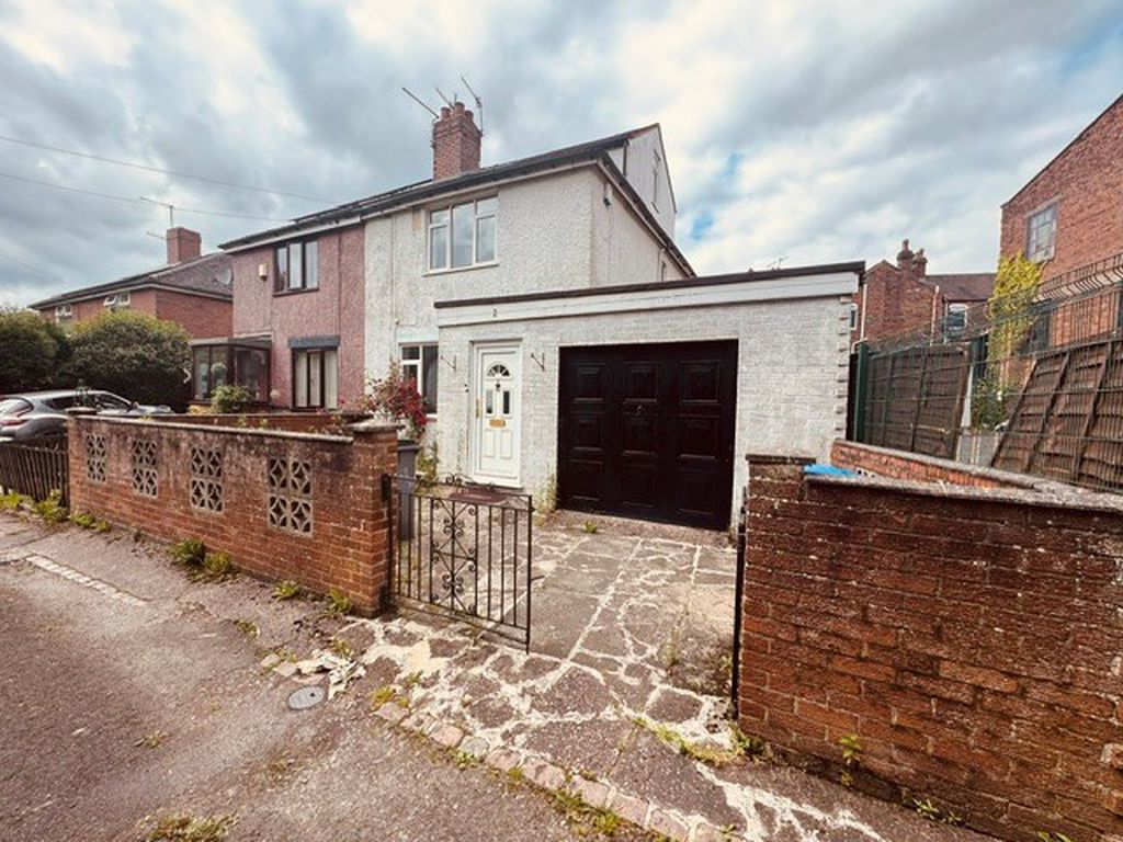Property photo 1 of 17 External