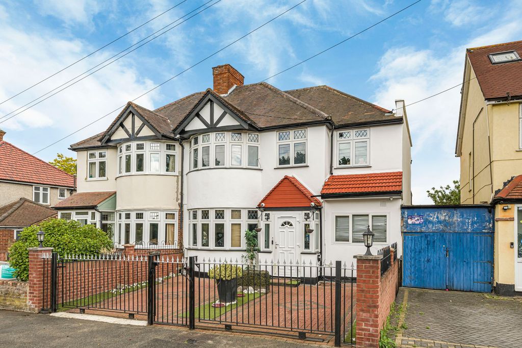 Property photo 1 of 11