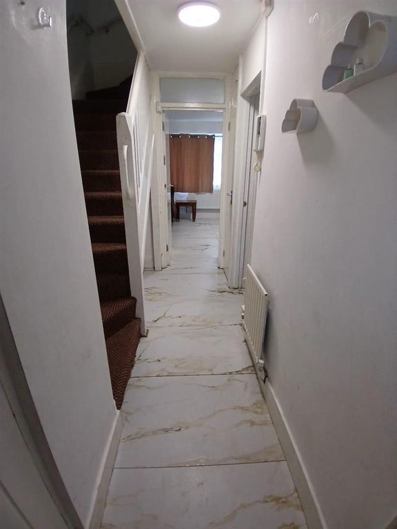 Property photo 2 of 7 5Ff8F563-236E-4896-9811-9Ac66Ba917B4.Jpeg
