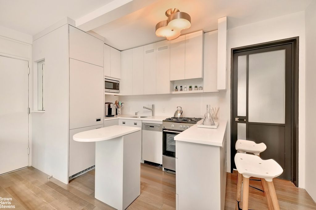 Property photo 3 of 8 <Alttext/>