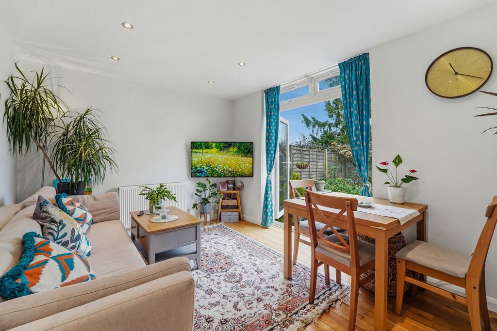 Property photo 1 of 11 Picture No. 08