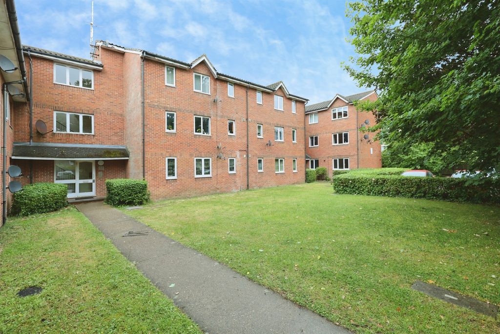 Property photo 1 of 13