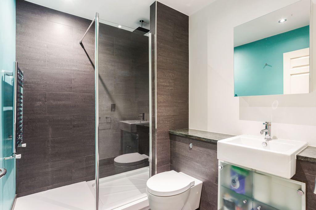 Additional image 7 of 2 bed penthouse for saleRay Park Road, Maidenhead SL6