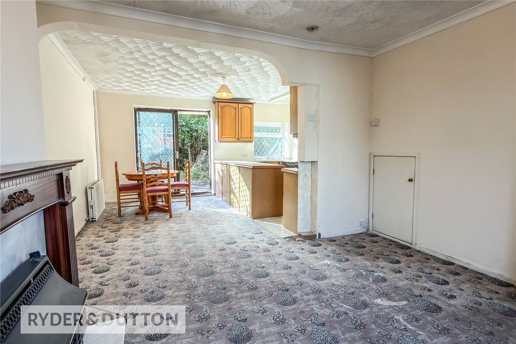 Property photo 3 of 12 Lounge/Diner