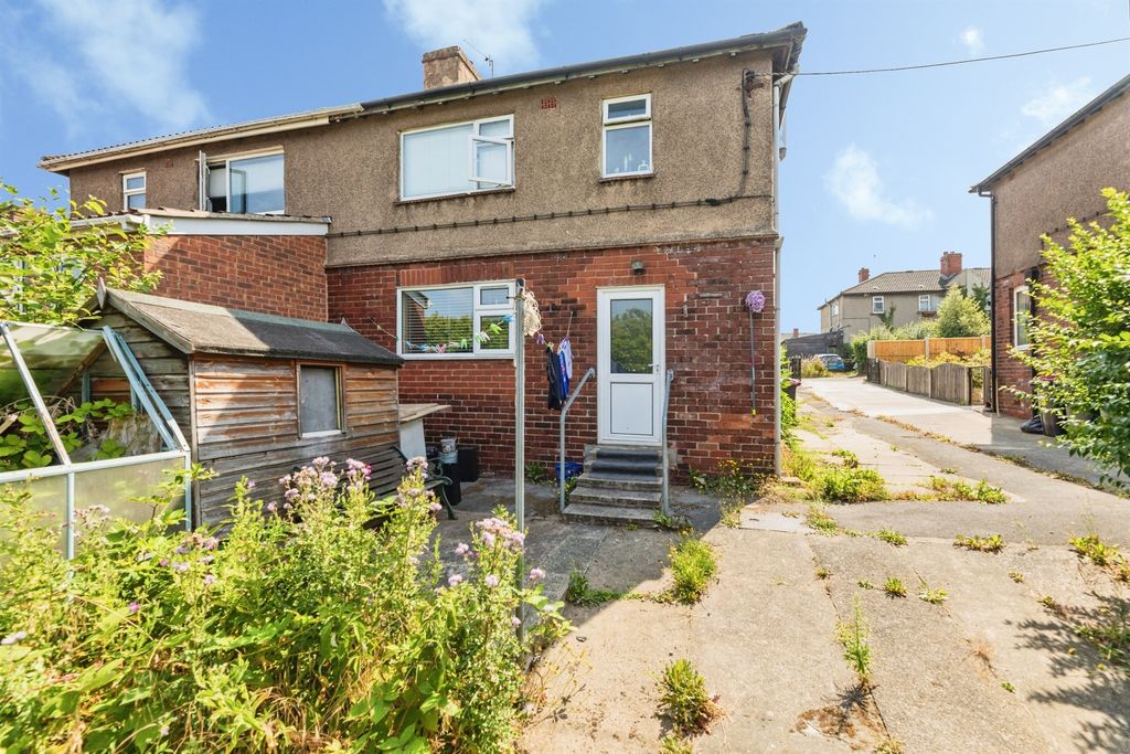 Property photo 1 of 3