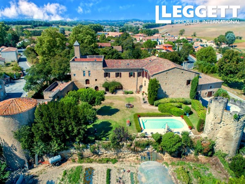 Property photo 1 of 10