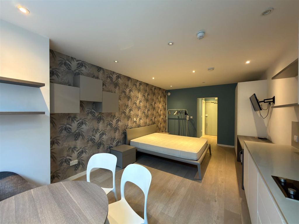 Property photo 2 of 5 Ff70Ed2c-3179-43A6-Aa33-768480Fbdbbb 2.Jpg