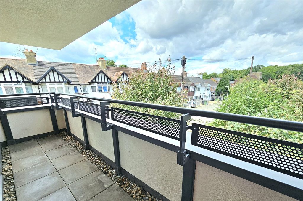 Property photo 2 of 11 Picture No. 02