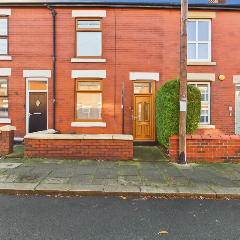 Property photo 1 of 14 Dcedac4B-4Ebc-4d9B-B8B3-9024Feb846E0