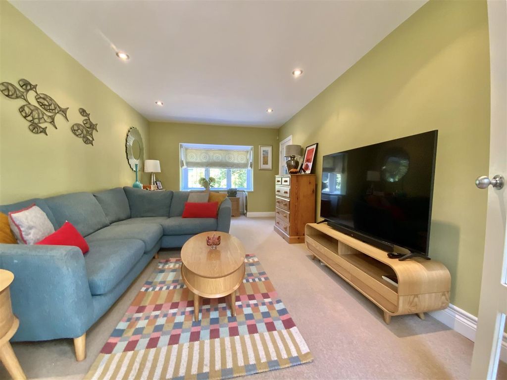 Property photo 3 of 29 Living Room
