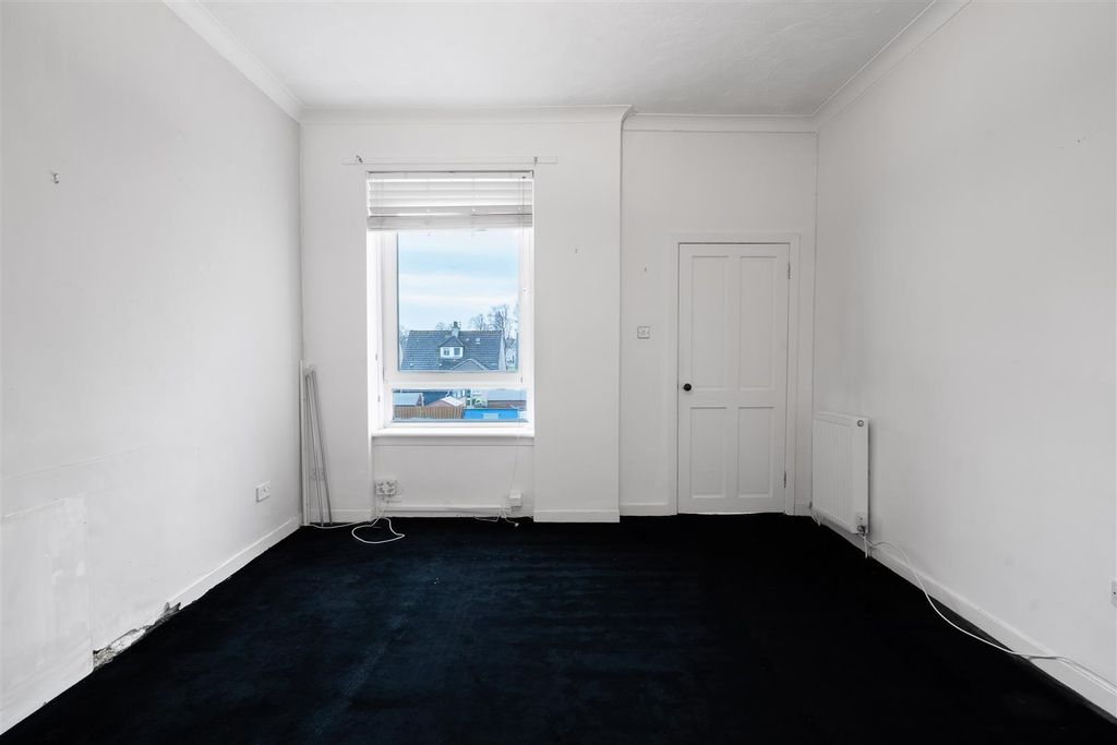 Property photo 2 of 9 Lounge-1.Jpg