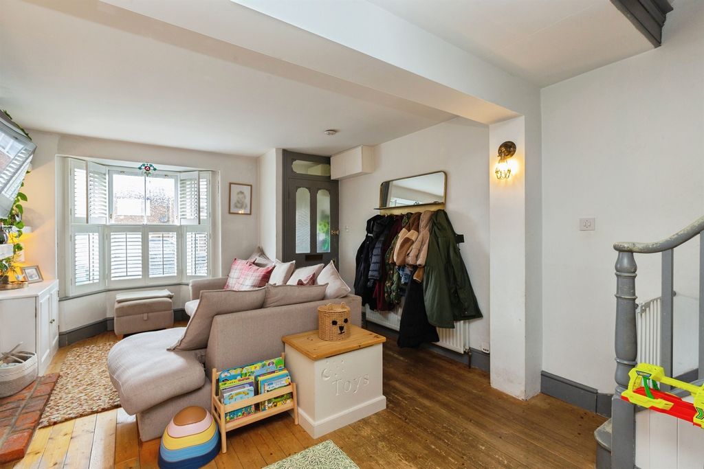Property photo 3 of 22