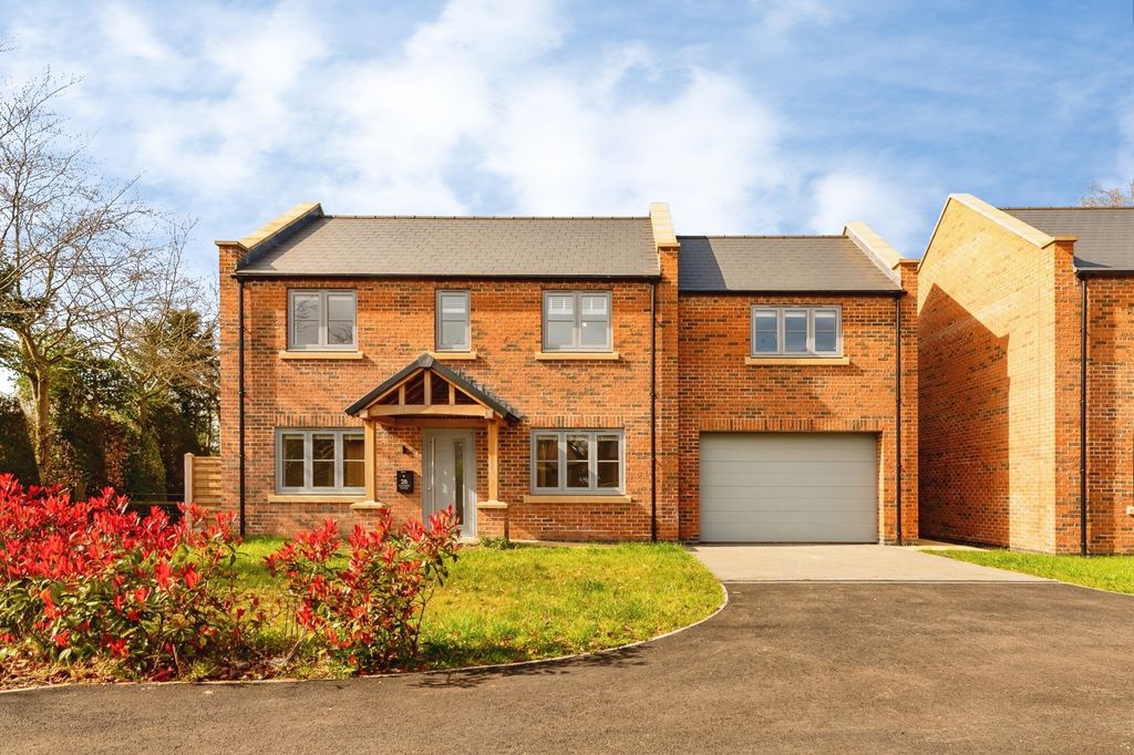 Property photo 1 of 18 Pbox-Img.Jpg