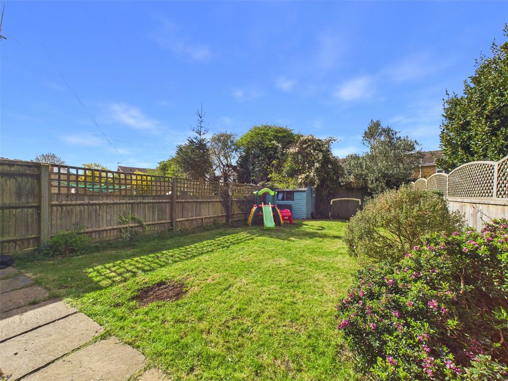 Property photo 3 of 13 Garden