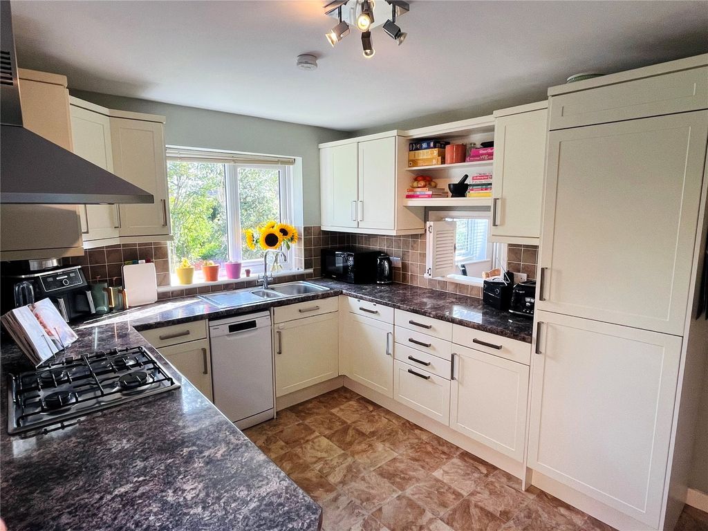 Property photo 2 of 23 Kitchen