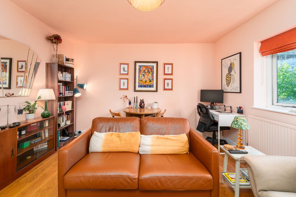 Property photo 3 of 9