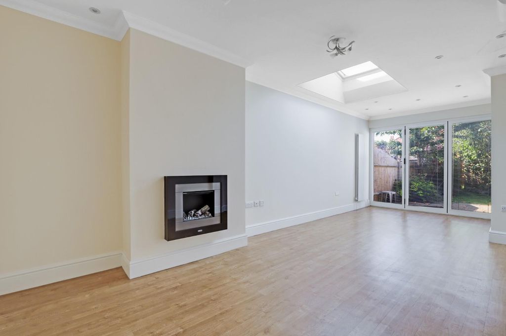 Property photo 2 of 15