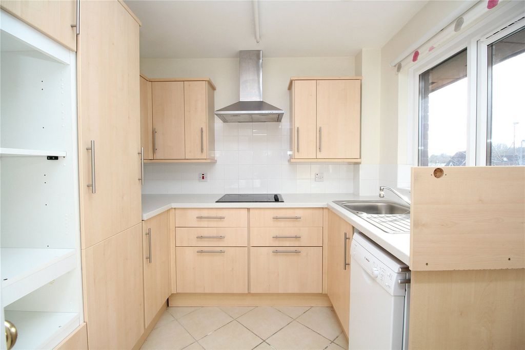 Property photo 2 of 8 Picture No. 07