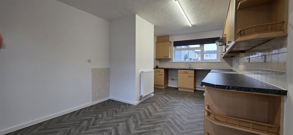 Property photo 3 of 9 20251114_111853.Jpg