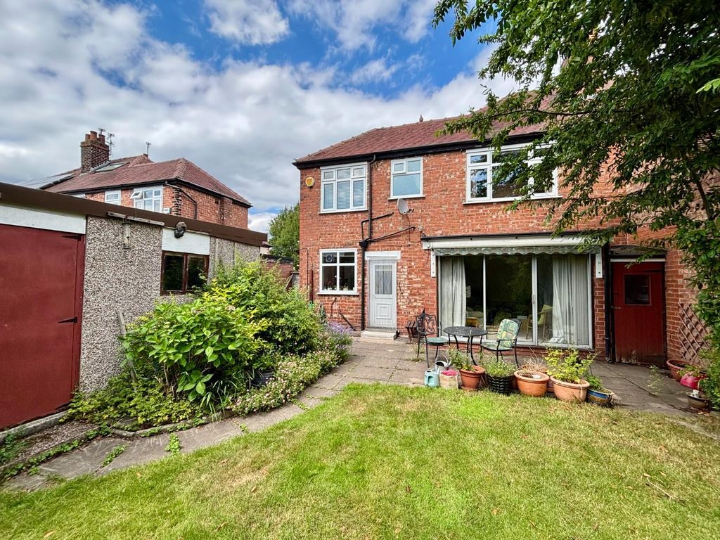 Property photo 3 of 19