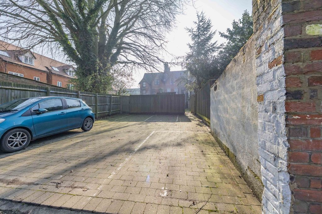 Additional image 10 of 2 bed flat for saleOld Dover Road, Canterbury, Kent CT1