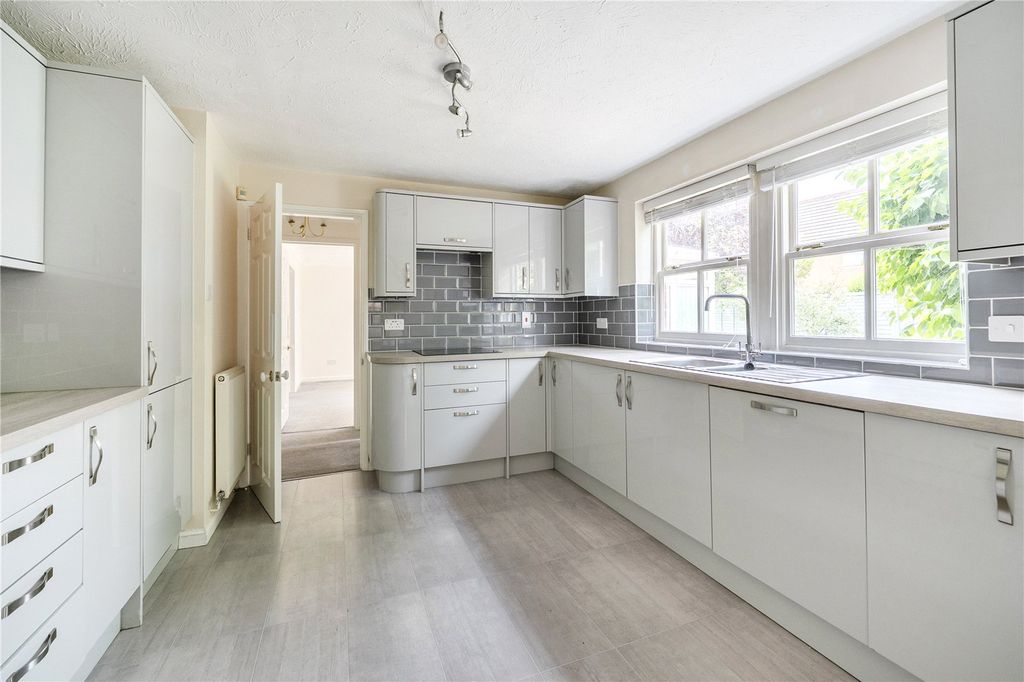 Property photo 2 of 19 Picture No. 51
