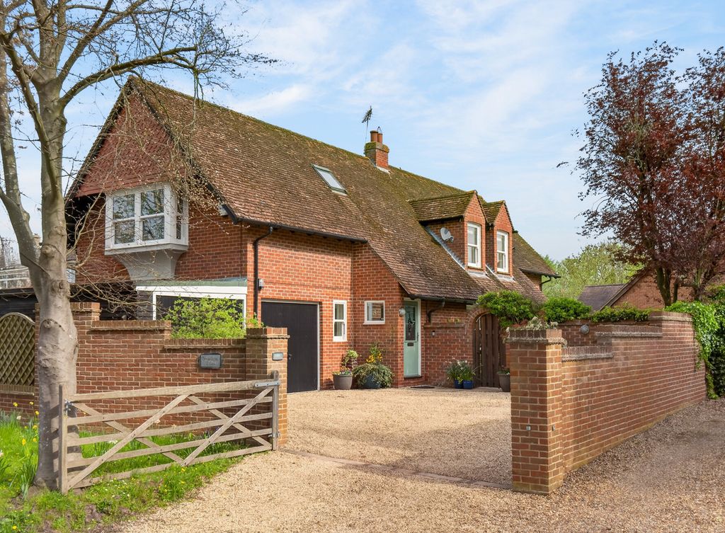 Property photo 1 of 34